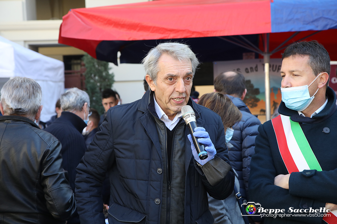 VBS_5869 - 10.ma Fiera Nazionale del Tartufo e Fiera dei Santi.jpg